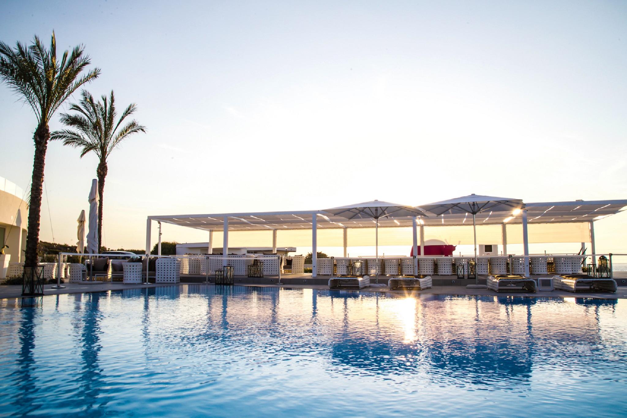 אוסטוני Sole In Me Resort By Altoborgo מראה חיצוני תמונה