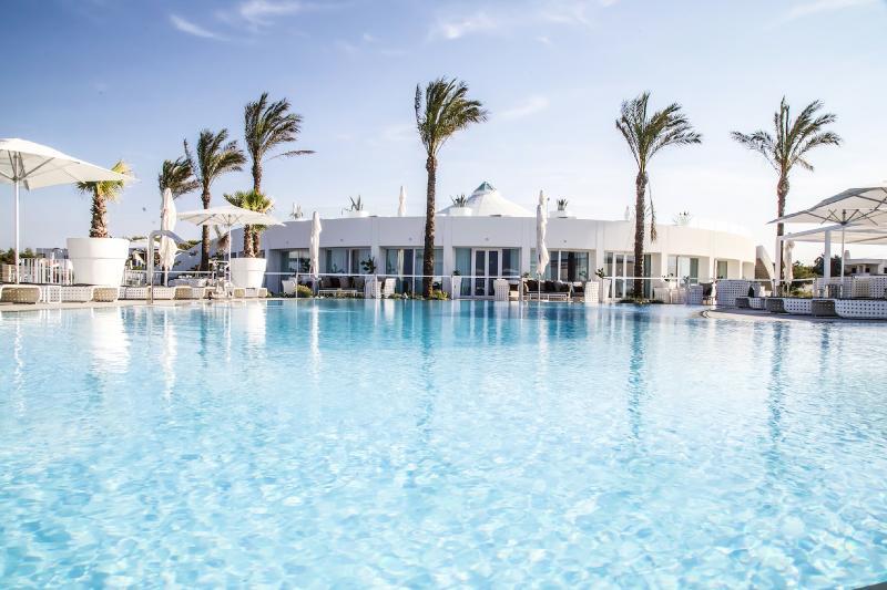 אוסטוני Sole In Me Resort By Altoborgo מראה חיצוני תמונה